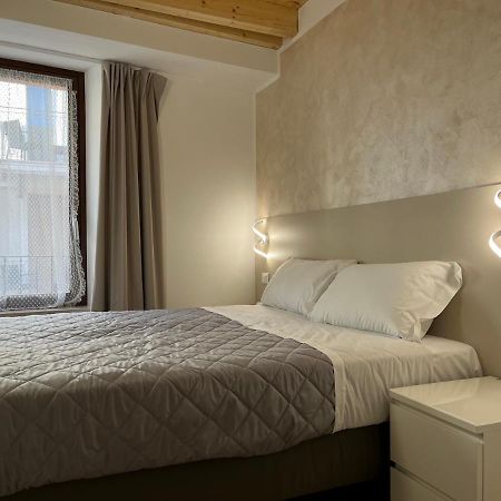 Anfite Apartments Santa Maria Desenzano del Garda Exterior foto