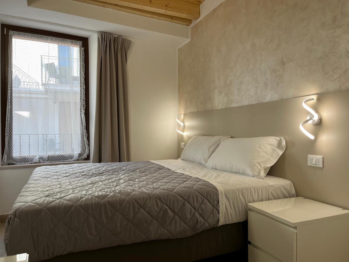 Anfite Apartments Santa Maria Desenzano del Garda Exterior foto